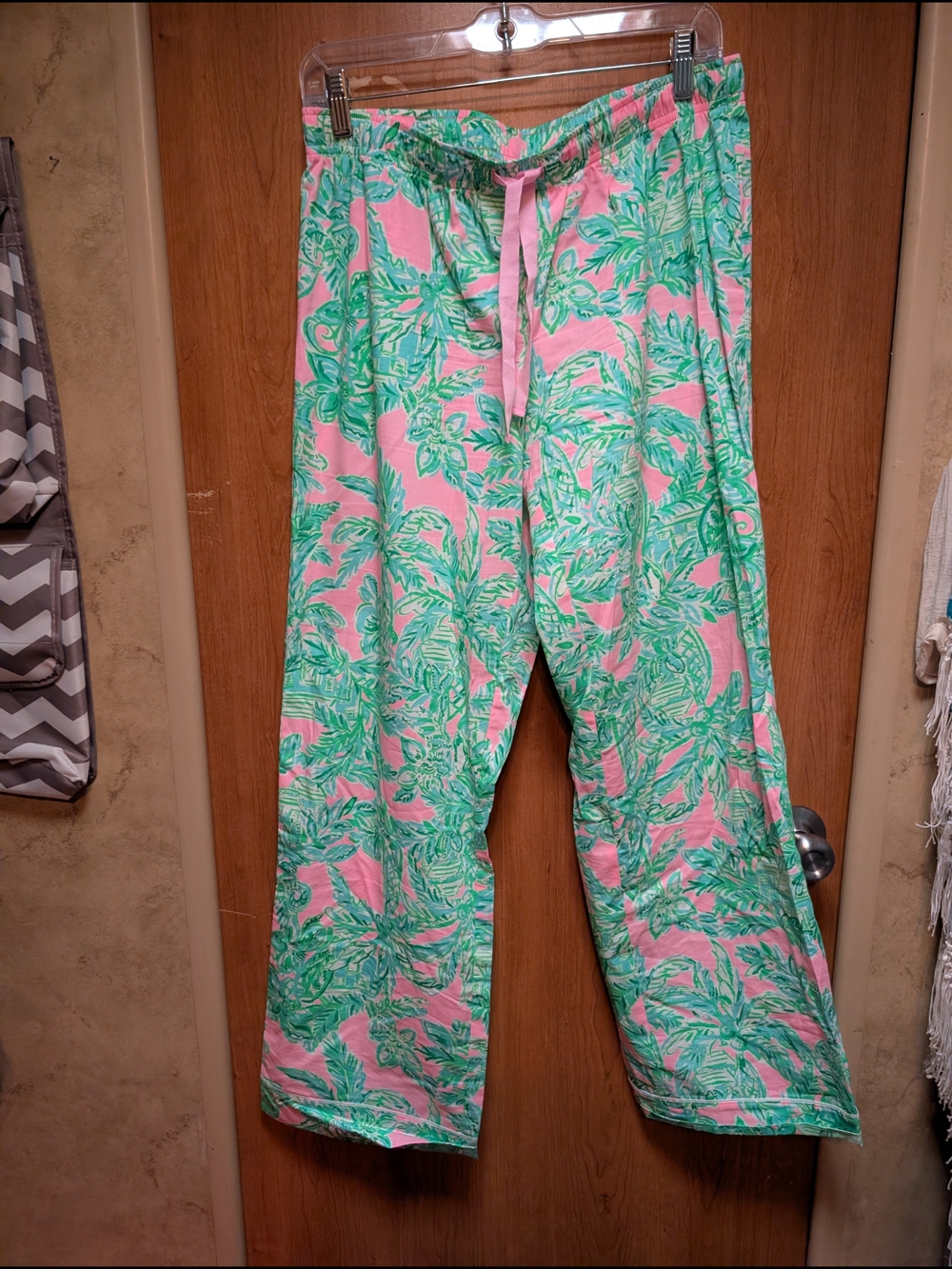 Lily Pulitzer Women's Pink Tropical Print Lounge Pants